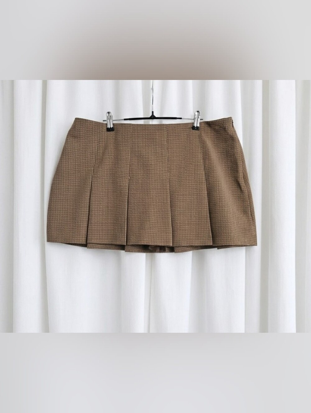 Abercrombie & Fitch Tan Plaid Pleated Mini Skirt